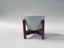 Echoing Eternity (Fat) With Wooden Stands - White