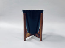 Love Bite With Wooden Stands - Black